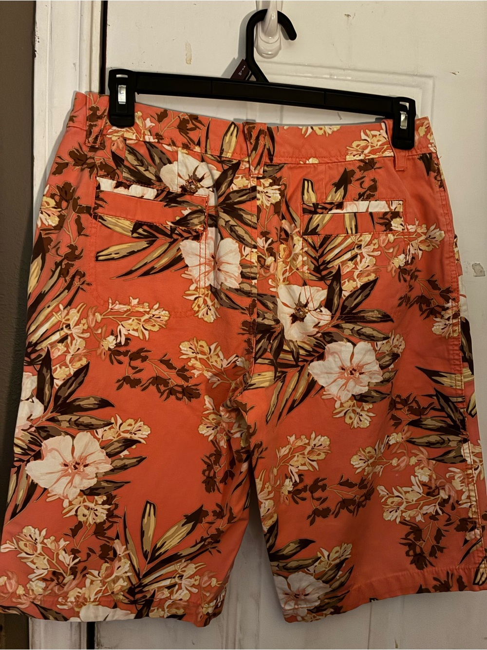 Caribbean Joe Coral Floral Tropical Print Shorts women size 10 - Picture 2 of 3